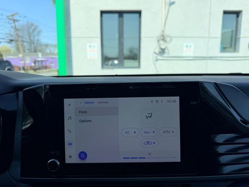 Used 2025 Toyota Camry SE w/ Convenience Package image 37