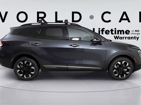 Used 2024 Kia Sportage X-Line w/ X-Line Premium Package image 8