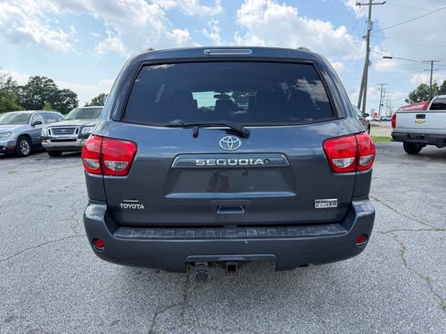 Used 2008 Toyota Sequoia SR5 RWD image 6