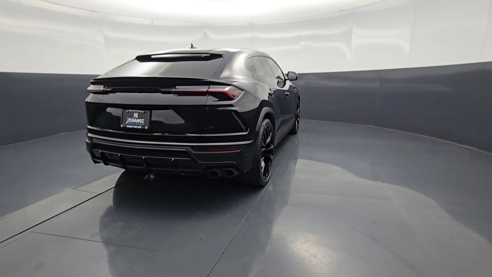 Used 2022 Lamborghini Urus AWD/4WD image 95