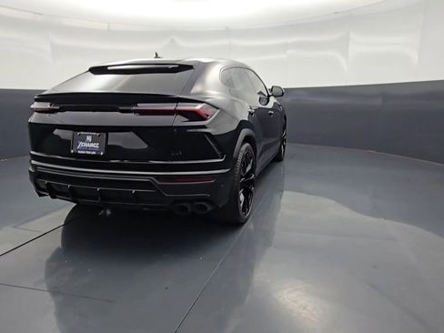Used 2022 Lamborghini Urus AWD/4WD image 95