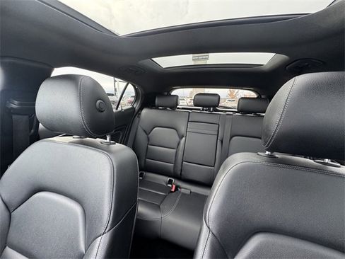 Used 2020 Mercedes-Benz GLA 250 GLA 250 image 30