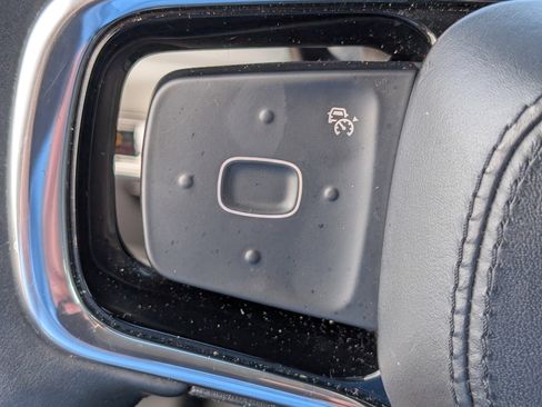 Used 2024 Lincoln Nautilus Reserve image 19