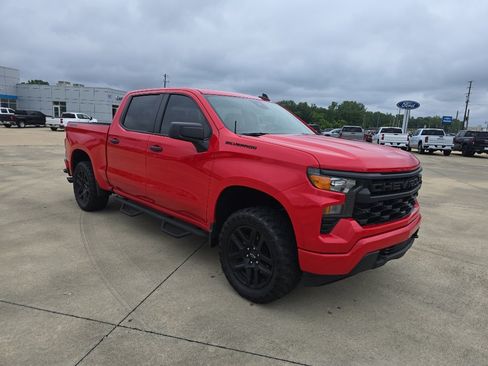 Used 2024 Chevrolet Silverado 1500 Custom w/ Dark Appearance Package AWD/4WD image 3