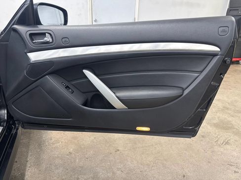 Used 2010 INFINITI G37 Convertible w/ Premium Pkg RWD image 20