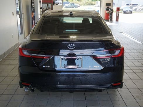 Used 2025 Toyota Camry XSE image 17