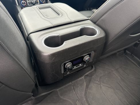 Used 2023 Chevrolet Tahoe Premier w/ Premium Package AWD/4WD image 17