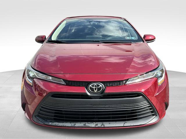 Used 2024 Toyota Corolla LE w/ LE Convenience Package FWD image 8