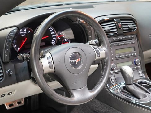 Used 2009 Chevrolet Corvette Convertible w/ Preferred Equipment Group RWD image 47