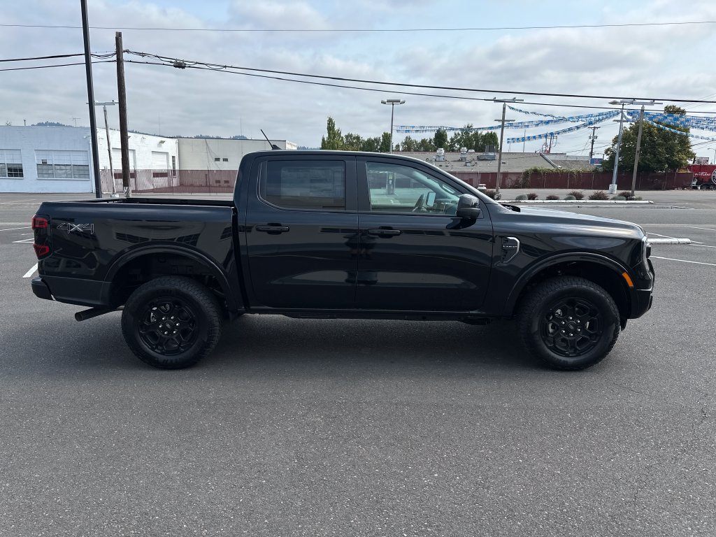 New 2026 Ford Ranger Lariat w/ Black Appearance Package AWD/4WD image 8