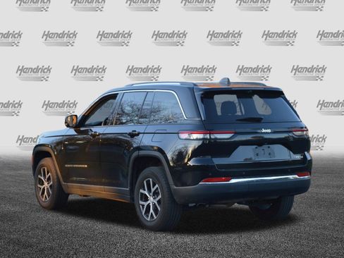 Used 2023 Jeep Grand Cherokee Limited w/ Luxury Tech Group II image 9