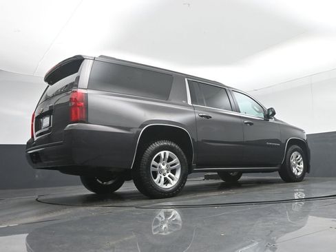 Used 2018 Chevrolet Suburban LT AWD/4WD image 68
