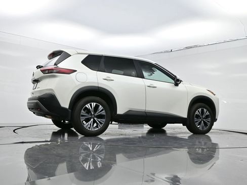 Used 2022 Nissan Rogue SV image 21