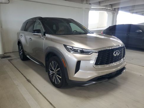 Used 2023 INFINITI QX60 Autograph w/ Cargo Package FWD image 2