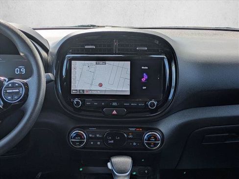 Used 2023 Kia Soul S FWD image 15