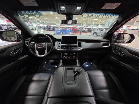 Certified 2022 GMC Yukon XL SLE w/ Gmc Pro Safety Plus Package AWD/4WD image 19