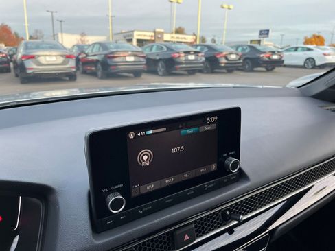 Used 2025 Honda Civic Sport image 18