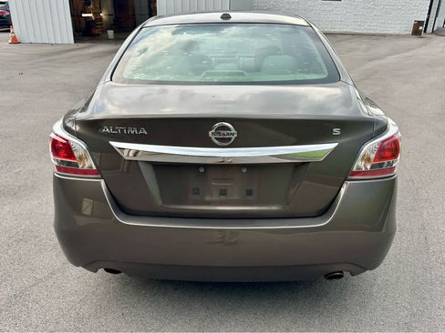 Used 2015 Nissan Altima 2.5 S w/ Power Driver Seat Package FWD image 6
