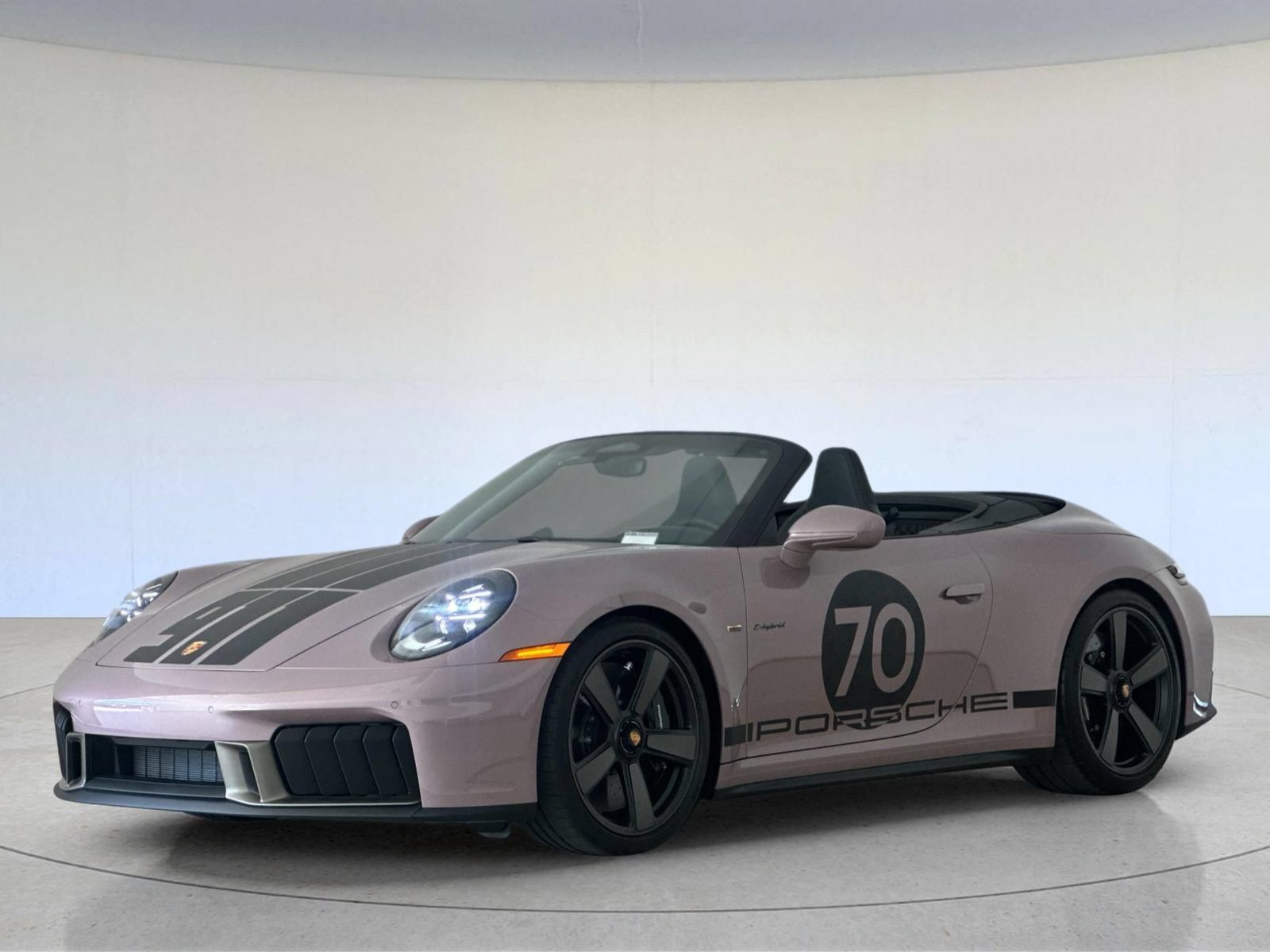 Certified 2026 Porsche 911 GTS RWD image 1