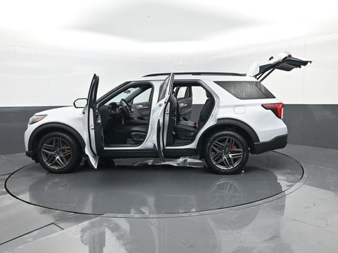 New 2026 Ford Explorer ST-Line w/ ST-Line Street Pack image 33