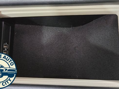 Used 2019 Mercedes-Benz E 450 4MATIC Sedan w/ Premium Package image 18