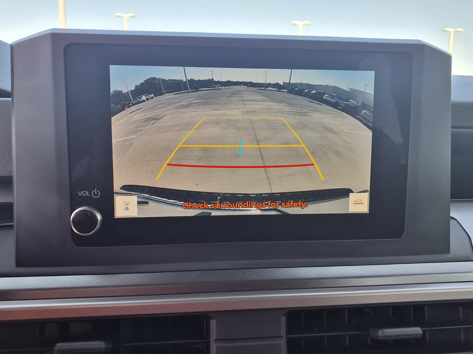 Used 2025 Toyota 4Runner SR5 AWD/4WD image 13