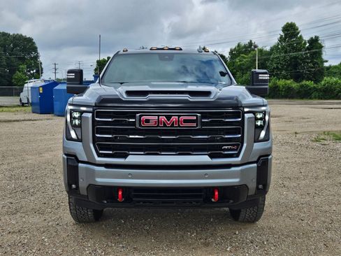 New 2026 GMC Sierra 2500 AT4 w/ AT4 Premium Plus Package AWD/4WD image 8