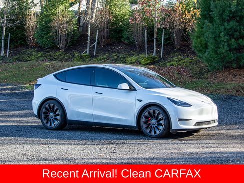 Used 2021 Tesla Model Y Performance image 11