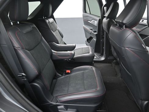 New 2026 Ford Explorer ST image 10