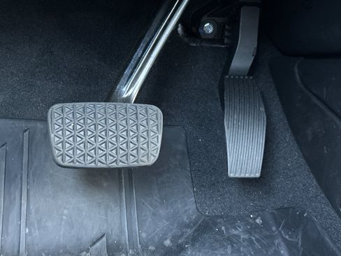 Certified 2026 Cadillac Lyriq Signature Sport w/ LPO, Floor Liner Package image 40