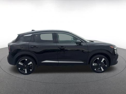 Used 2026 Nissan Kicks SR AWD/4WD image 15