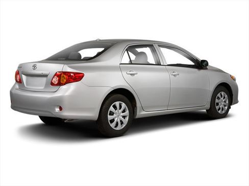 Used 2010 Toyota Corolla LE FWD image 2