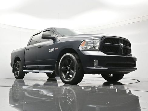 Used 2017 RAM 1500 Express w/ Express Value Package image 38