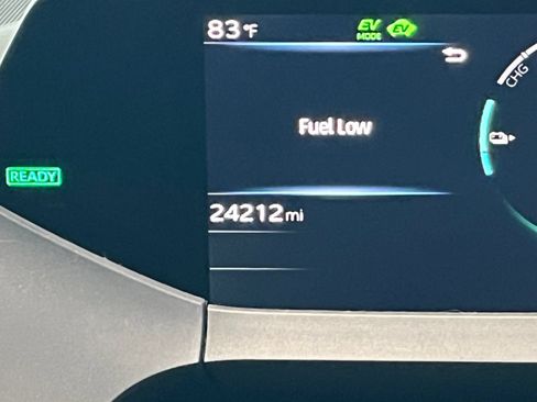 Used 2024 Toyota Prius Prime FWD image 33