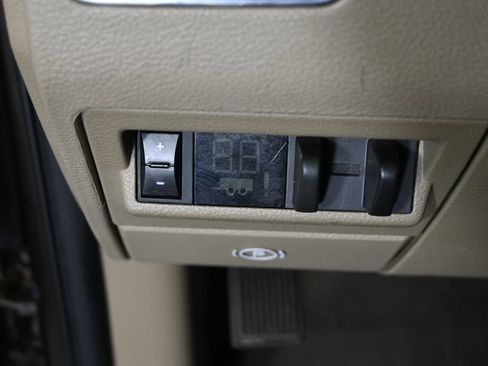 Used 2011 RAM 1500 Laramie Longhorn AWD/4WD image 24