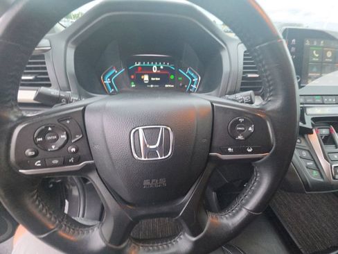 Used 2024 Honda Odyssey EX-L image 15