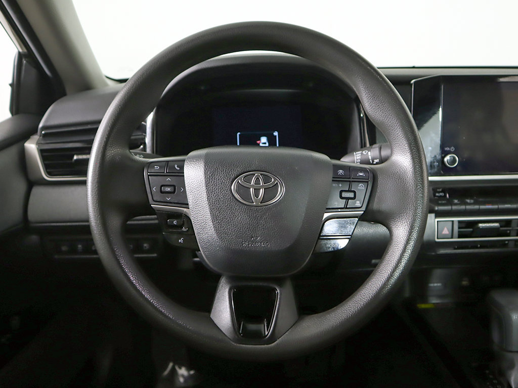 Used 2025 Toyota Camry LE AWD/4WD image 34
