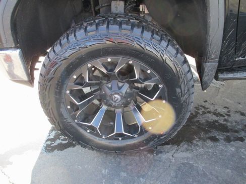 Used 2020 GMC Sierra 1500 SLT image 11