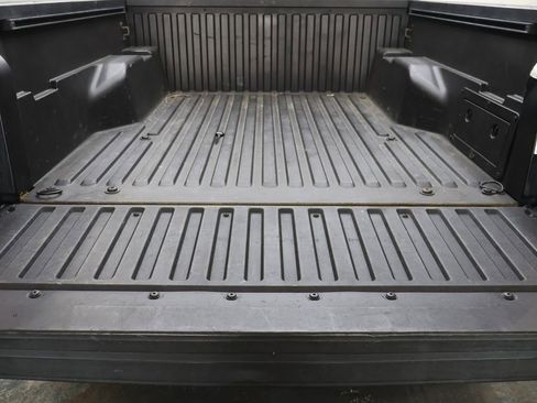 Used 2019 Toyota Tacoma SR5 RWD image 14