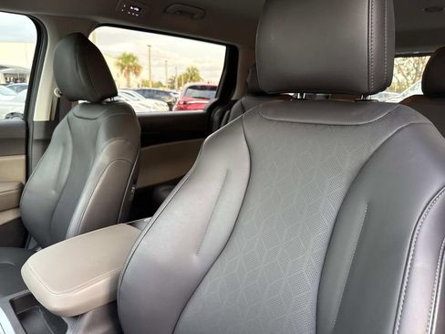 Used 2026 Kia Carnival image 23