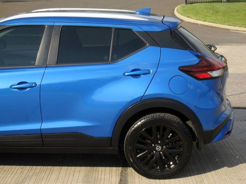Used 2021 Nissan Kicks SV FWD image 8