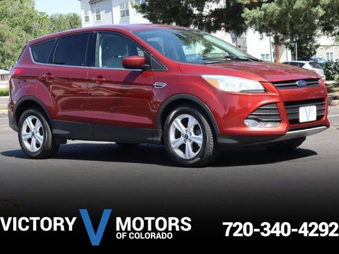 Used 2016 Ford Escape SE FWD image 1