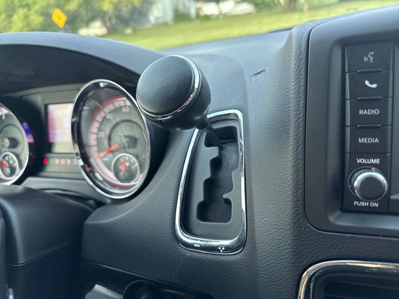 Used 2019 Dodge Grand Caravan SXT w/ Blacktop Package FWD image 20