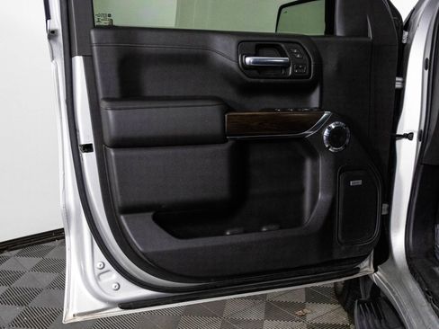 Used 2019 GMC Sierra 1500 SLT w/ SLT Premium Plus Package image 31