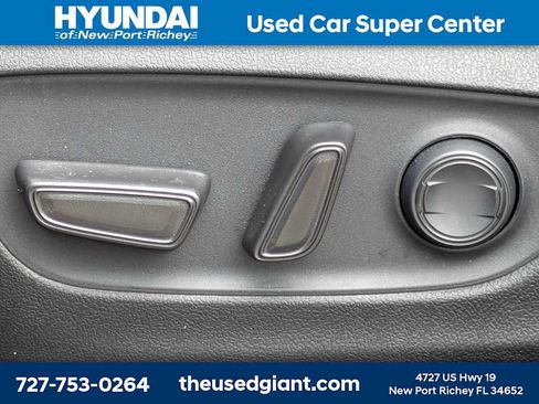 Used 2023 Toyota RAV4 XLE w/ Convenience Package FWD image 24
