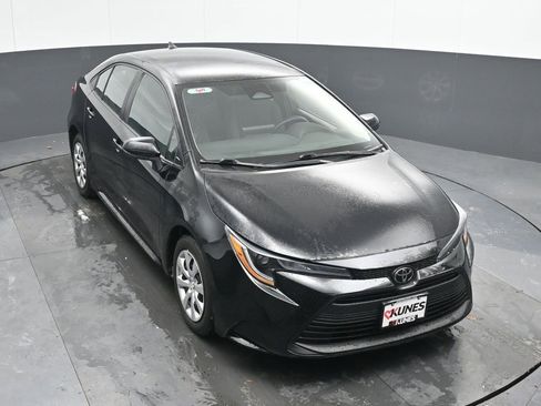 Used 2024 Toyota Corolla LE image 37