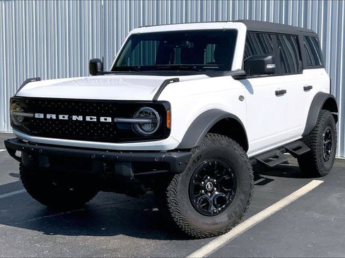 Used 2024 Ford Bronco Wildtrak AWD/4WD image 1