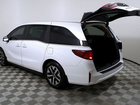 Certified 2026 Honda Odyssey EX-L image 10