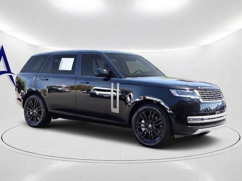 Used 2025 Land Rover Range Rover Long Wheelbase SE AWD/4WD image 3