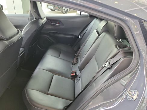 Used 2023 Toyota Prius XLE image 28